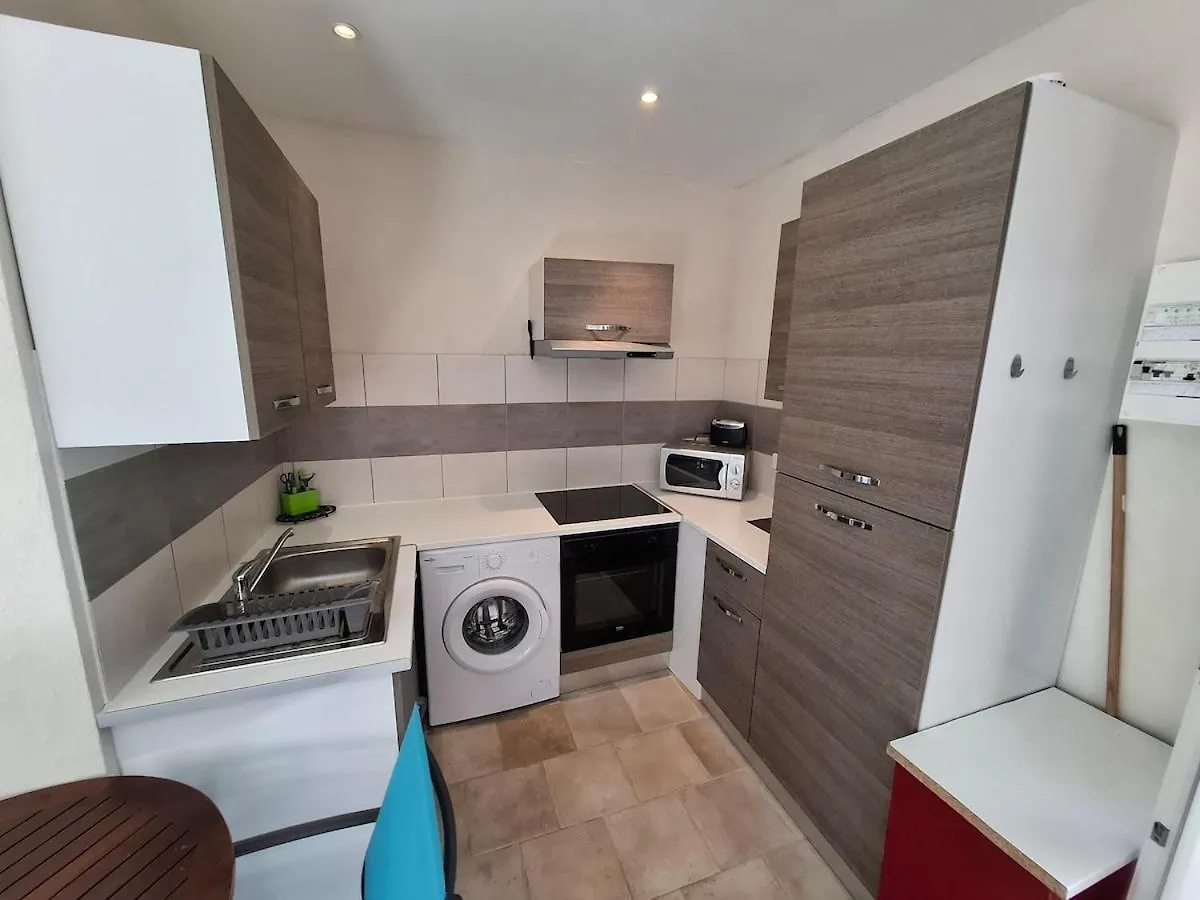 Suite Opaline, Piscine-Terrasse-Wifi Les Arcs-sur-Argens 0*,