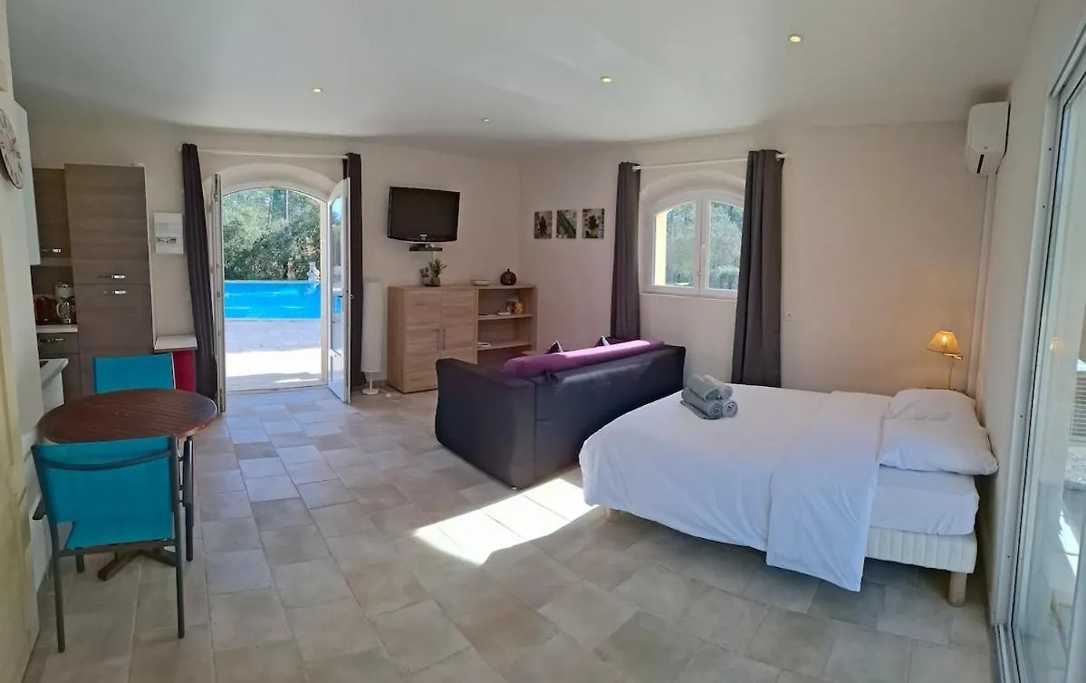 Apartment Suite Opaline, Piscine-Terrasse-Wifi Les Arcs-sur-Argens