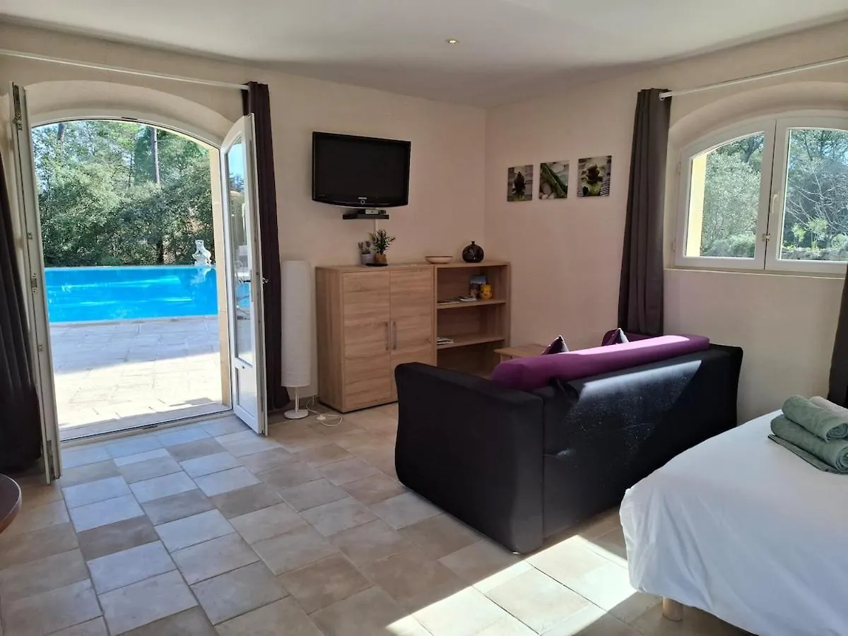 Apartment Suite Opaline, Piscine-Terrasse-Wifi Les Arcs-sur-Argens